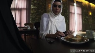 Muslim Fucks White Hungry Woman Gets Food And Fuck